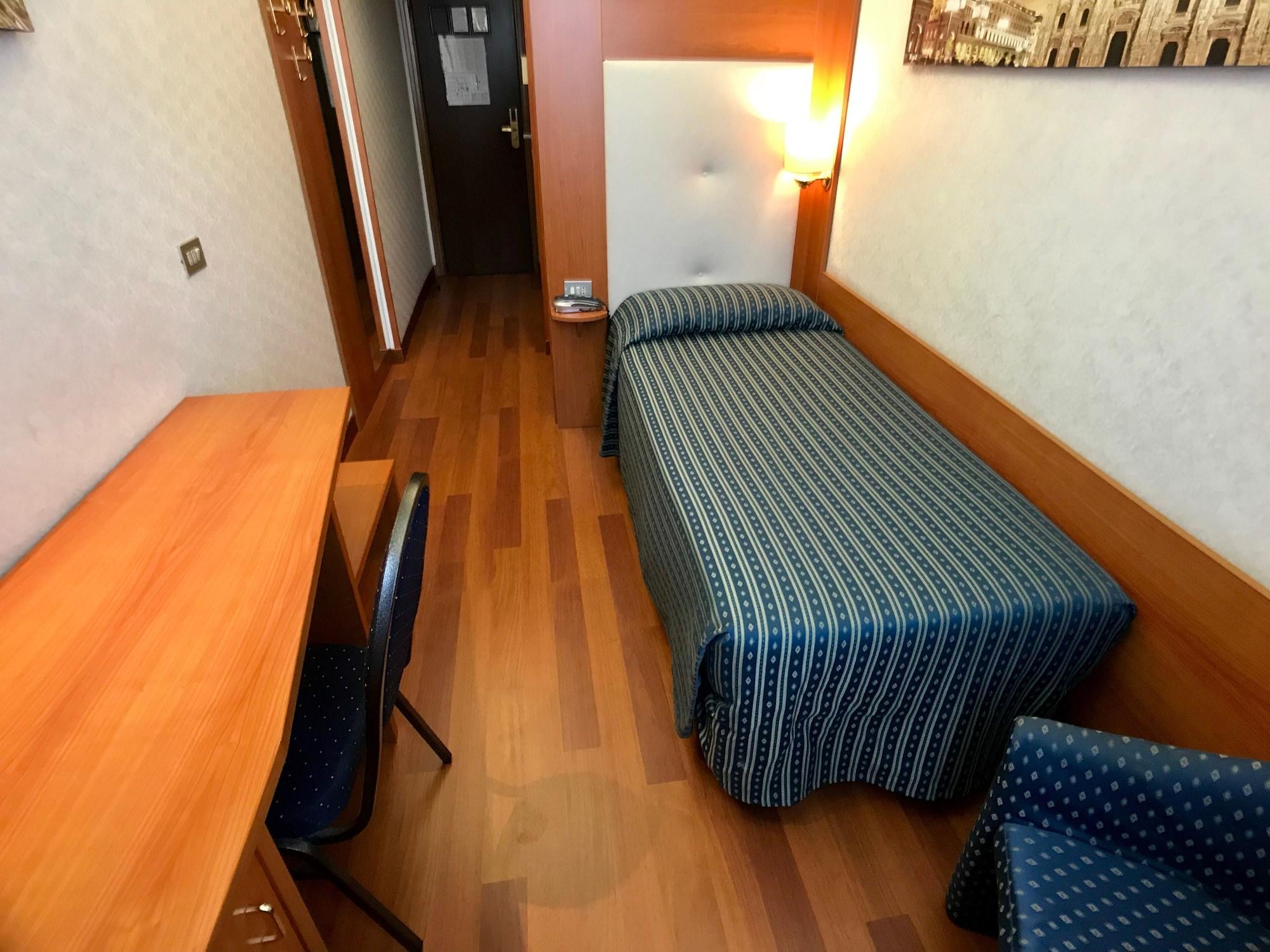 Hotel Mec Milán Exteriér fotografie