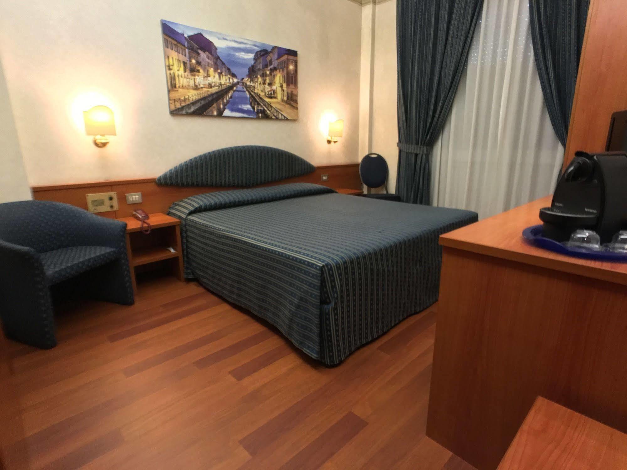 Hotel Mec Milán Exteriér fotografie